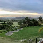 Terrazas Del Golf 莫哈卡尔